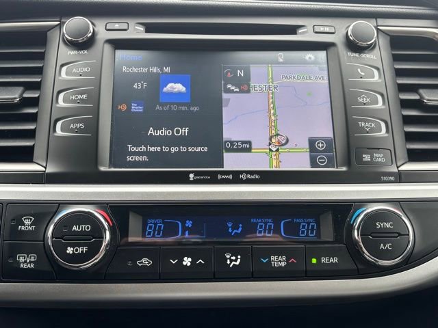 Used 2019 Toyota Highlander XLE image 26