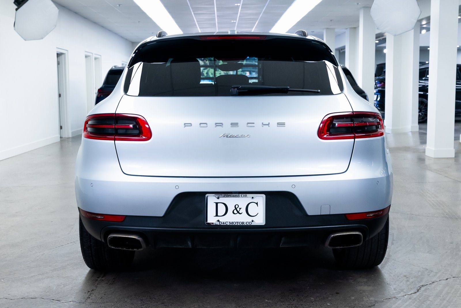 Used 2018 Porsche Macan w/ Premium Package Plus image 5