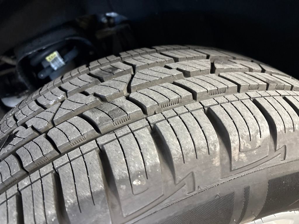 Used 2018 GMC Canyon SLT w/ Driver Alert Package image 22