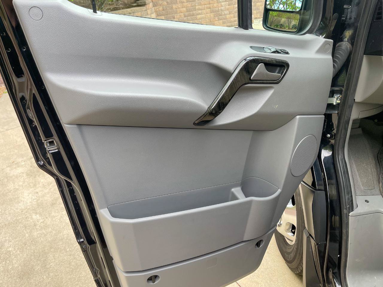 Used 2017 Mercedes-Benz Sprinter 3500 image 19