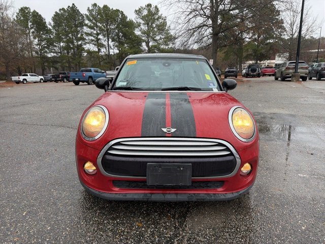 Used 2015 MINI Cooper 4-Door Hardtop image 2