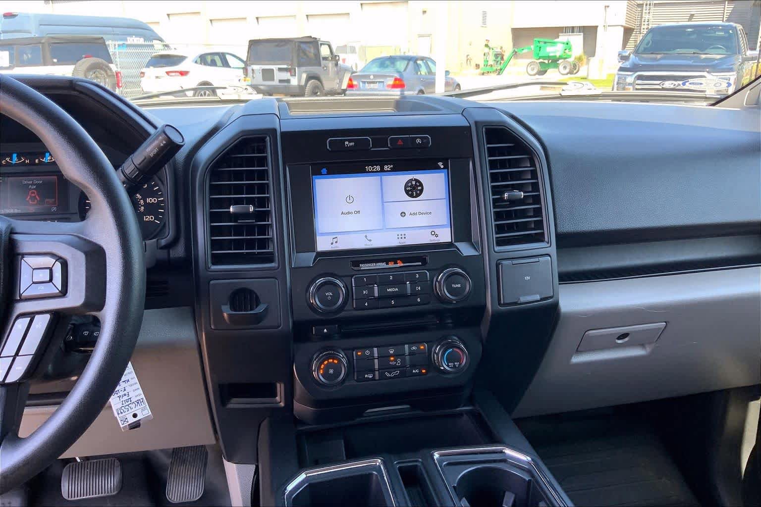 Used 2017 Ford F150 XL w/ Equipment Group 101A Mid RWD image 7
