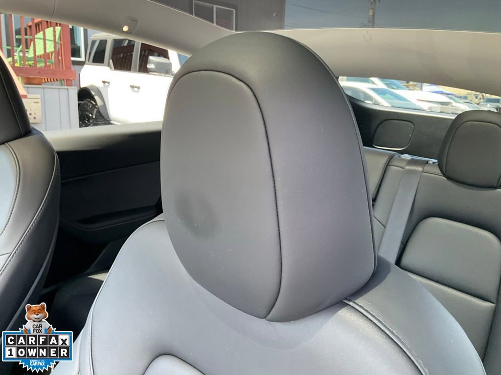 Used 2025 Tesla Model Y Long Range AWD/4WD image 18