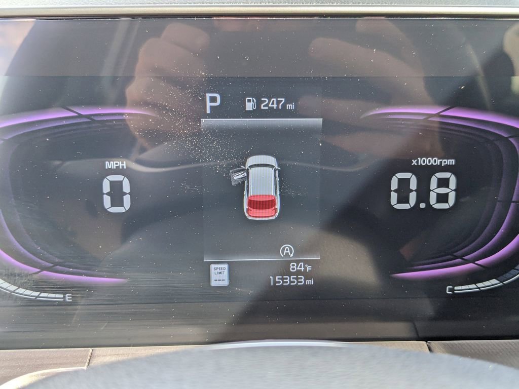 Certified 2025 Kia Telluride LX image 37