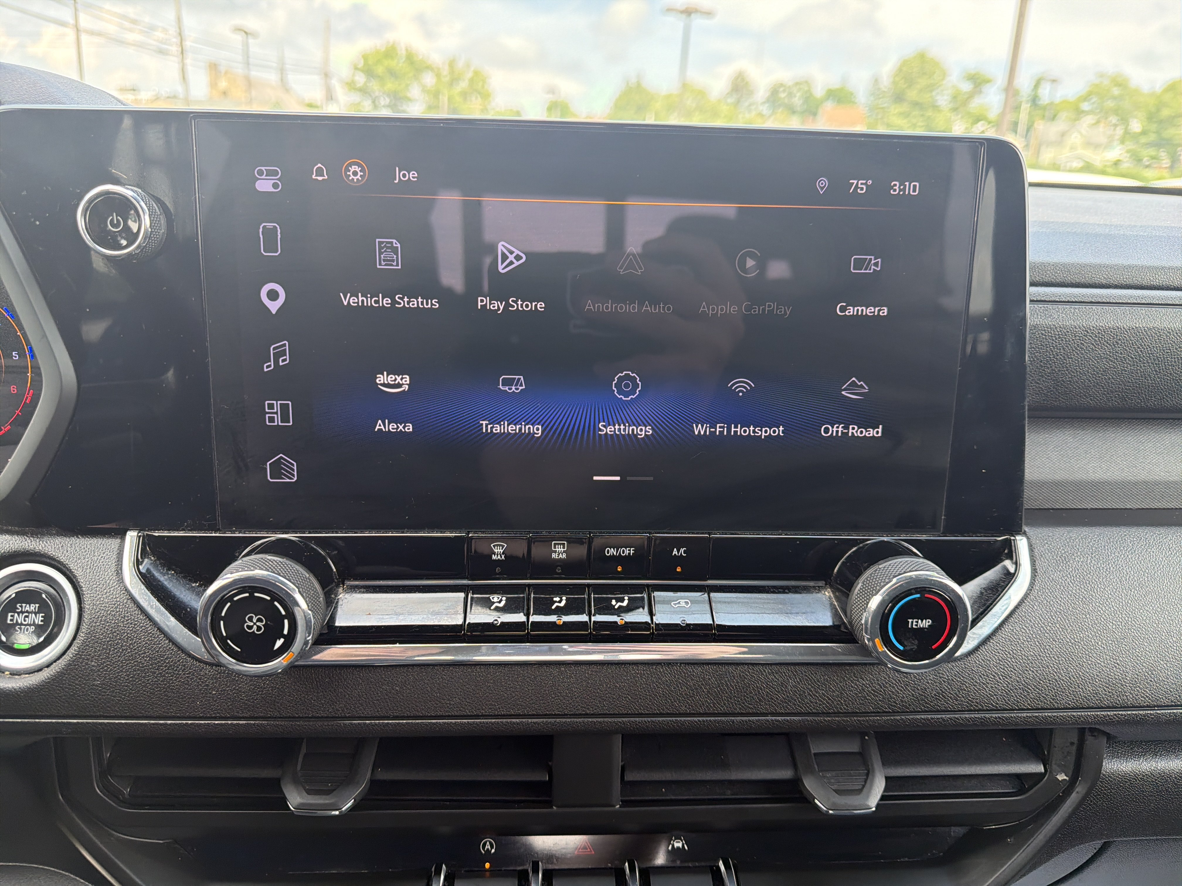 Used 2024 Chevrolet Colorado Trail Boss w/ Technology Package AWD/4WD image 27