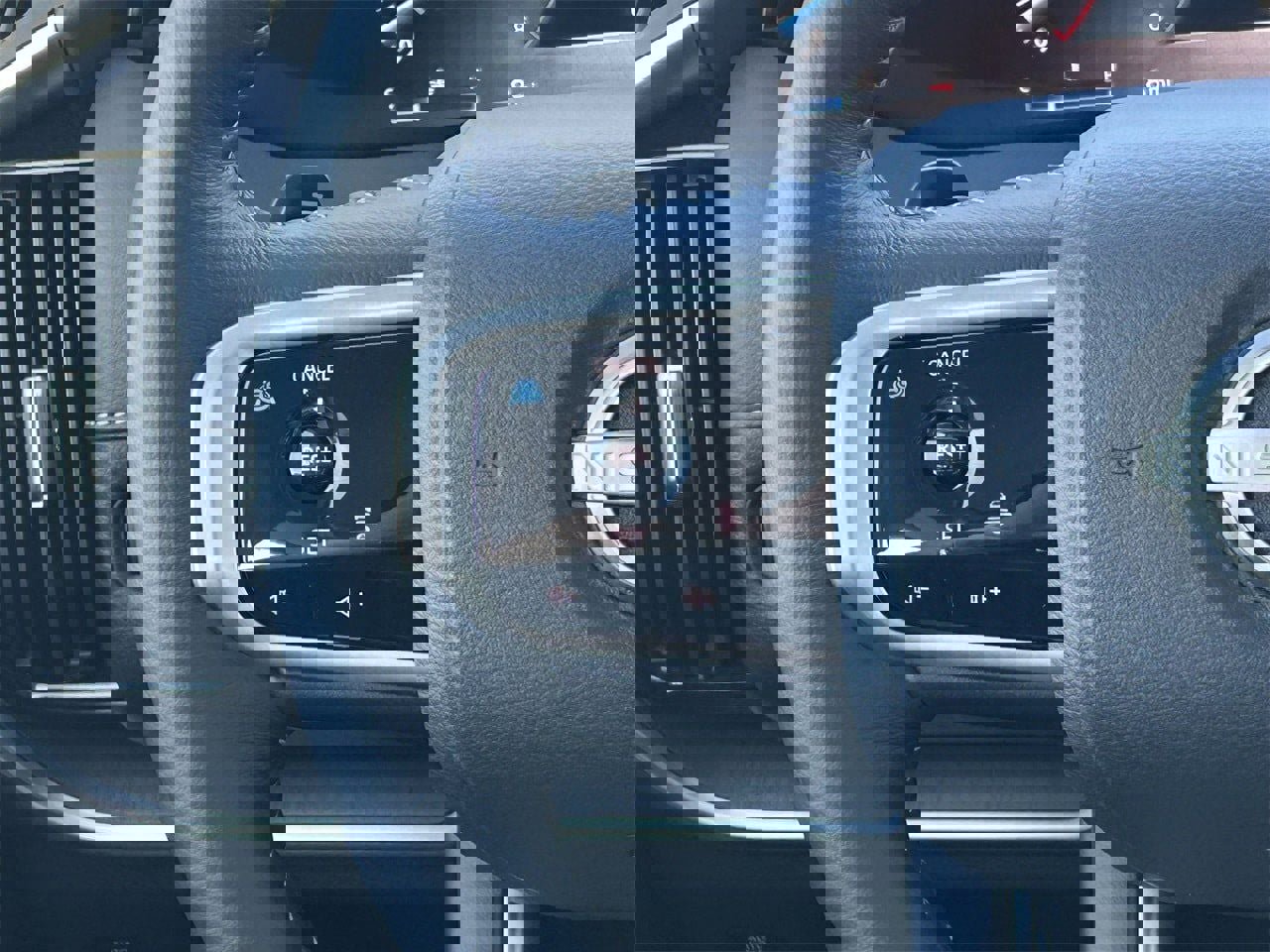 New 2026 Nissan Armada SV image 24