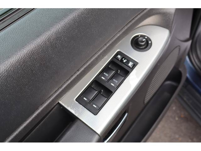 Used 2009 Jeep Grand Cherokee Laredo AWD/4WD image 12