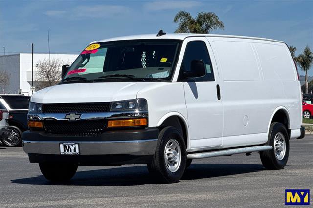 Used 2024 Chevrolet Express 2500 w/ Driver Convenience Package image 8