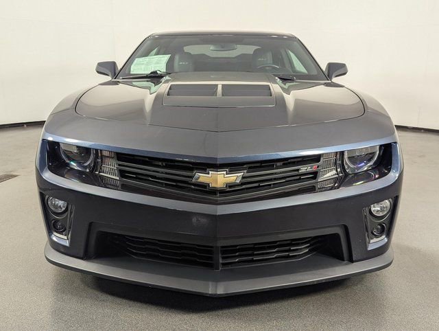 Used 2014 Chevrolet Camaro ZL1 RWD image 3
