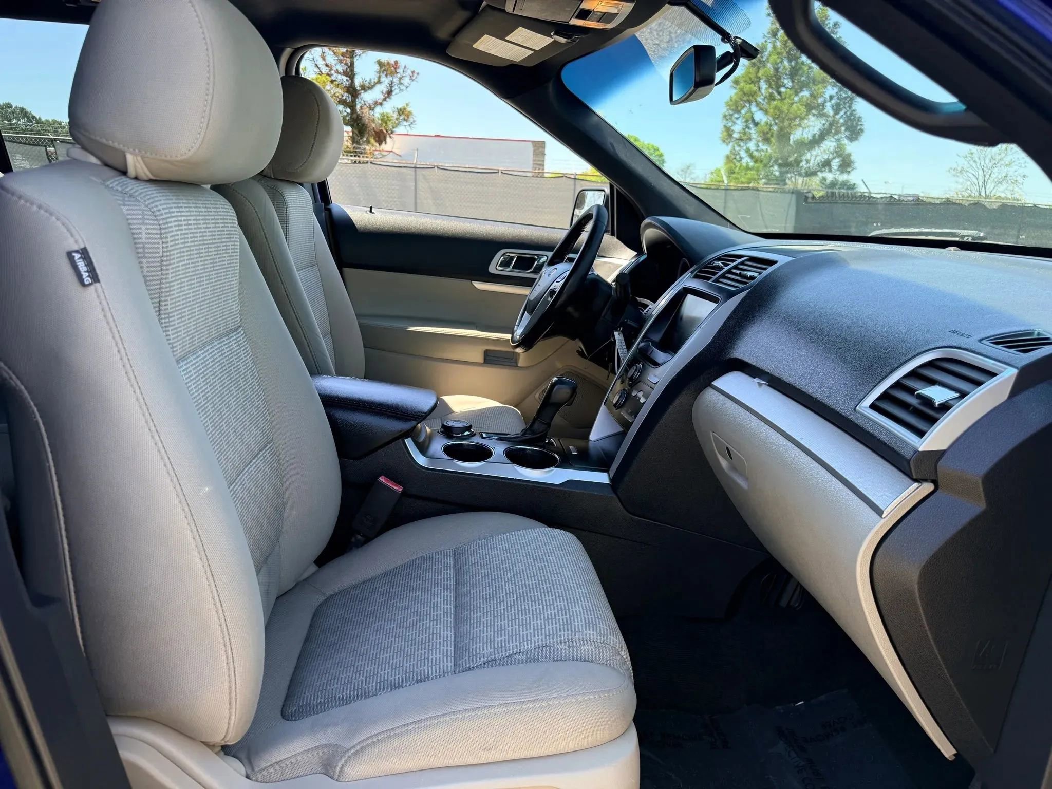 Used 2013 Ford Explorer XLT AWD/4WD image 18
