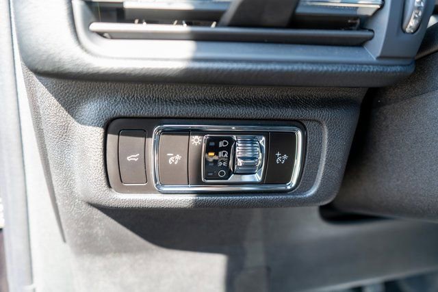 Used 2025 Lincoln Corsair Reserve w/ Jet Appearance Package image 22