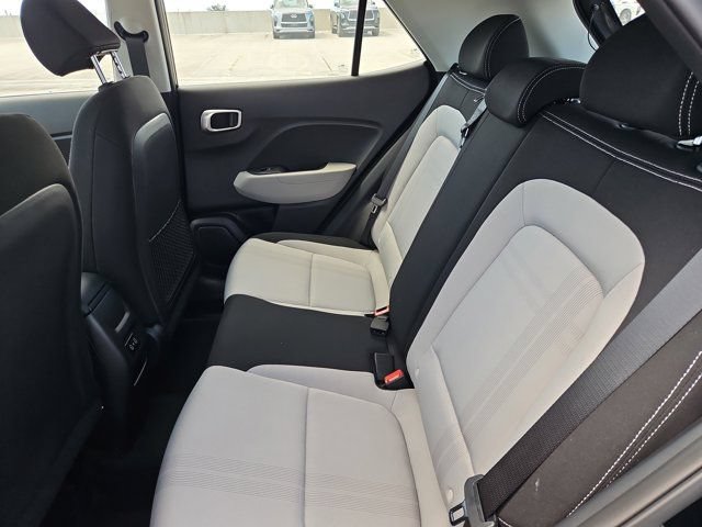 New 2025 Hyundai Venue SEL FWD image 11