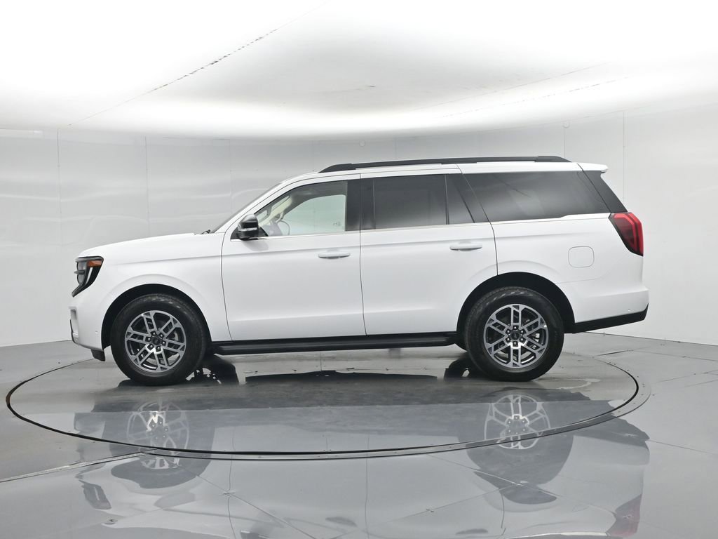 Used 2025 Ford Expedition Active AWD/4WD image 36
