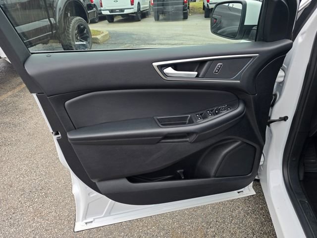 Used 2024 Ford Edge SEL image 9