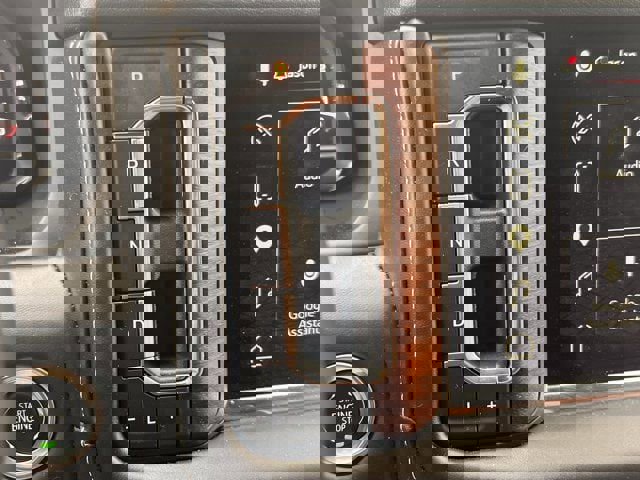 Used 2024 GMC Yukon XL Denali Ultimate image 19