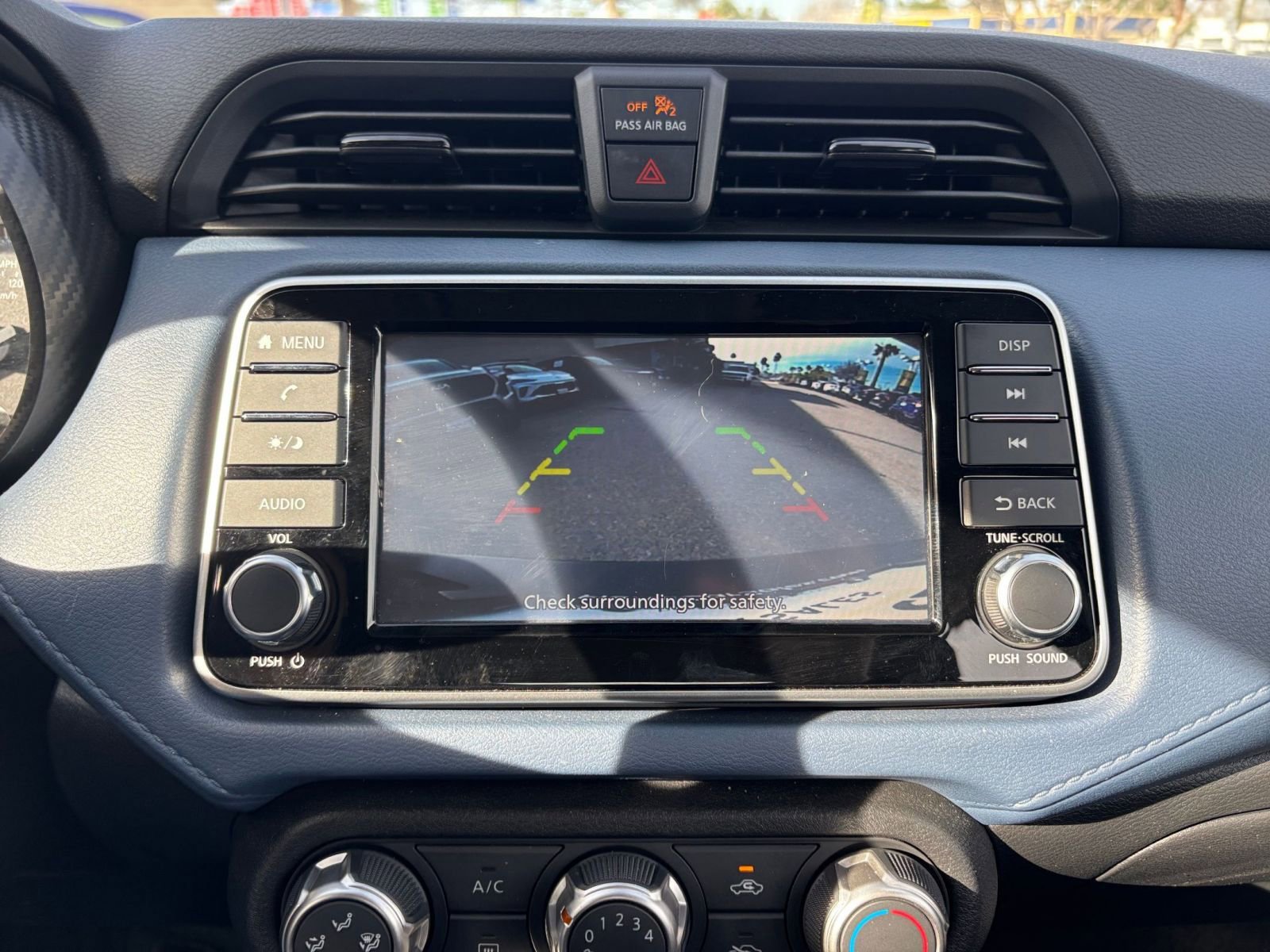 Used 2025 Nissan Versa SV image 25