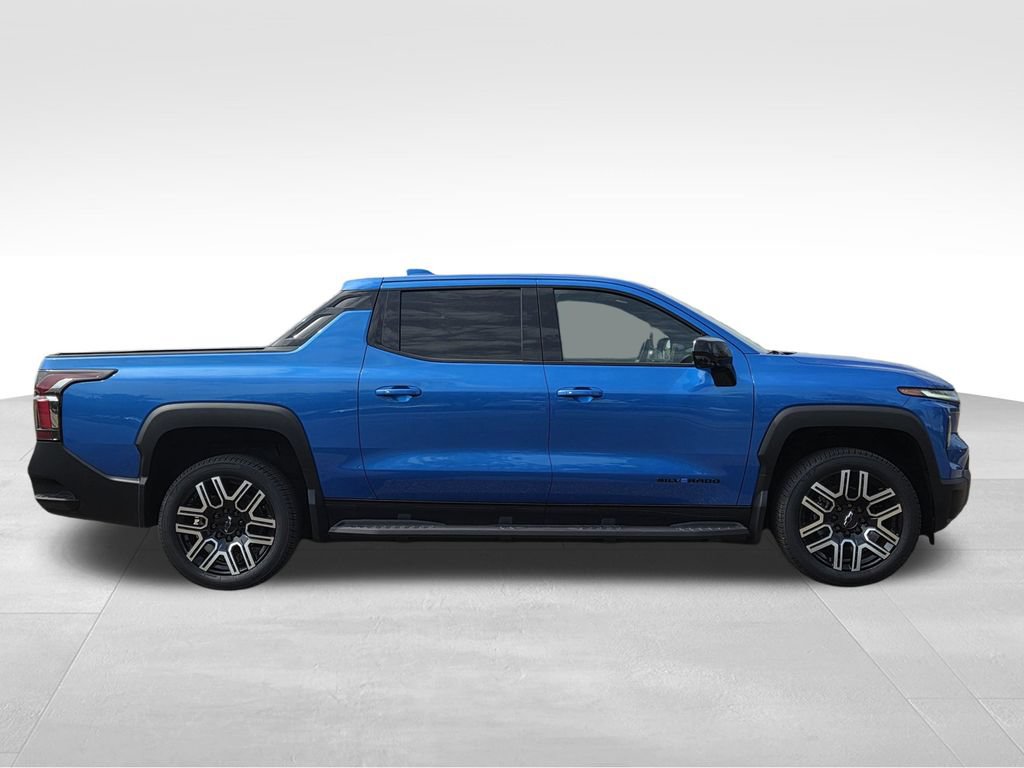 New 2026 Chevrolet Silverado EV LT w/ LPO, Utility Wall Package AWD/4WD image 31