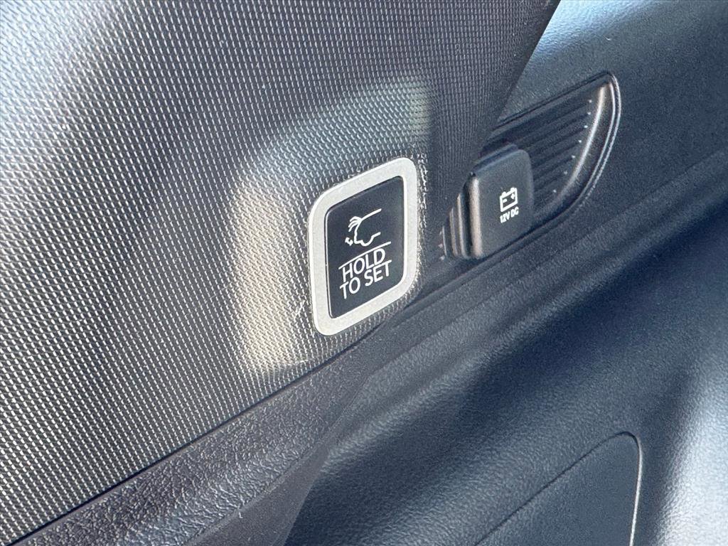 Used 2025 Jeep Grand Cherokee Limited 4xe AWD/4WD image 6