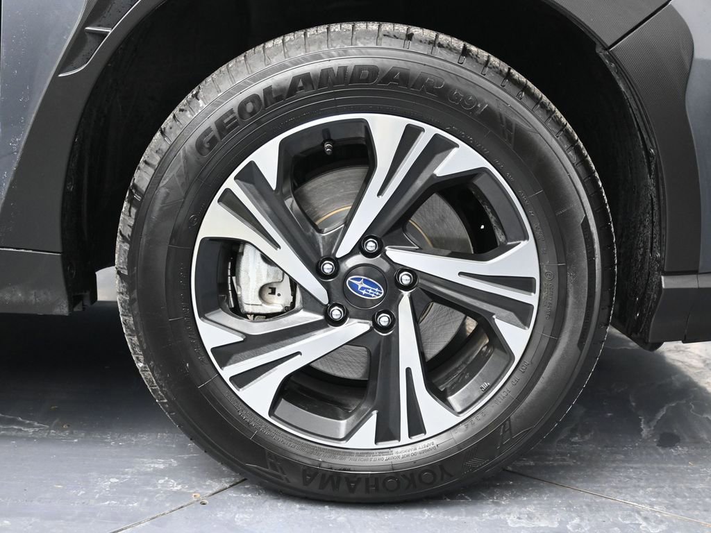 Used 2024 Subaru Crosstrek 2.0i Premium w/ Crosstrek Mirror Package image 14