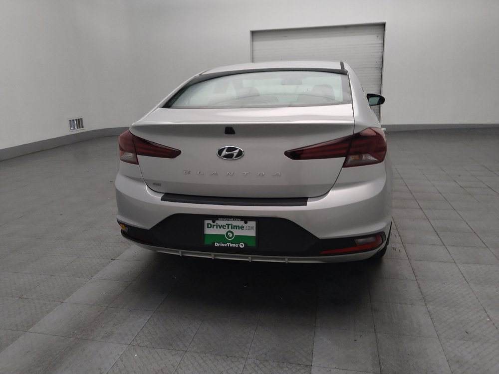 Used 2019 Hyundai Elantra SE FWD image 7