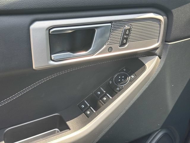 Used 2024 Ford Explorer Limited RWD image 26