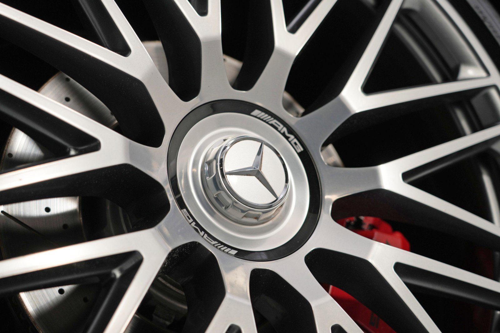 Used 2024 Mercedes-Benz GLS 63 AMG 4MATIC image 68