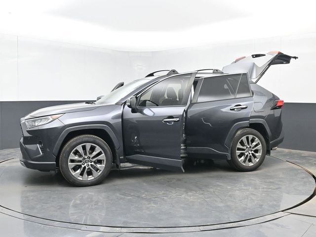 Used 2019 Toyota RAV4 Limited w/ Advanced Technology Package image 53