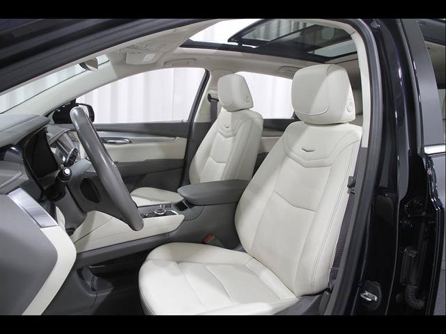 Used 2021 Cadillac XT5 Premium Luxury AWD/4WD image 5