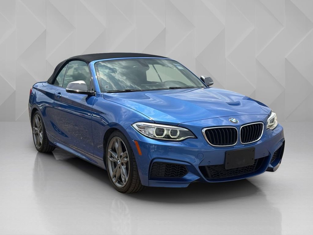 Used 2015 BMW M235i Convertible RWD image 3
