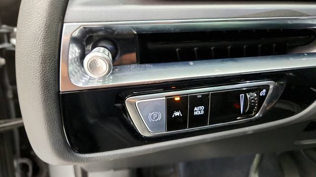 Used 2024 Cadillac Lyriq Tech RWD image 51
