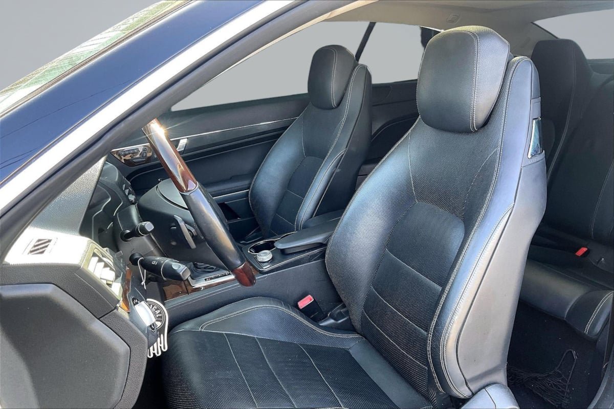 Used 2010 Mercedes-Benz E 550 Coupe image 25