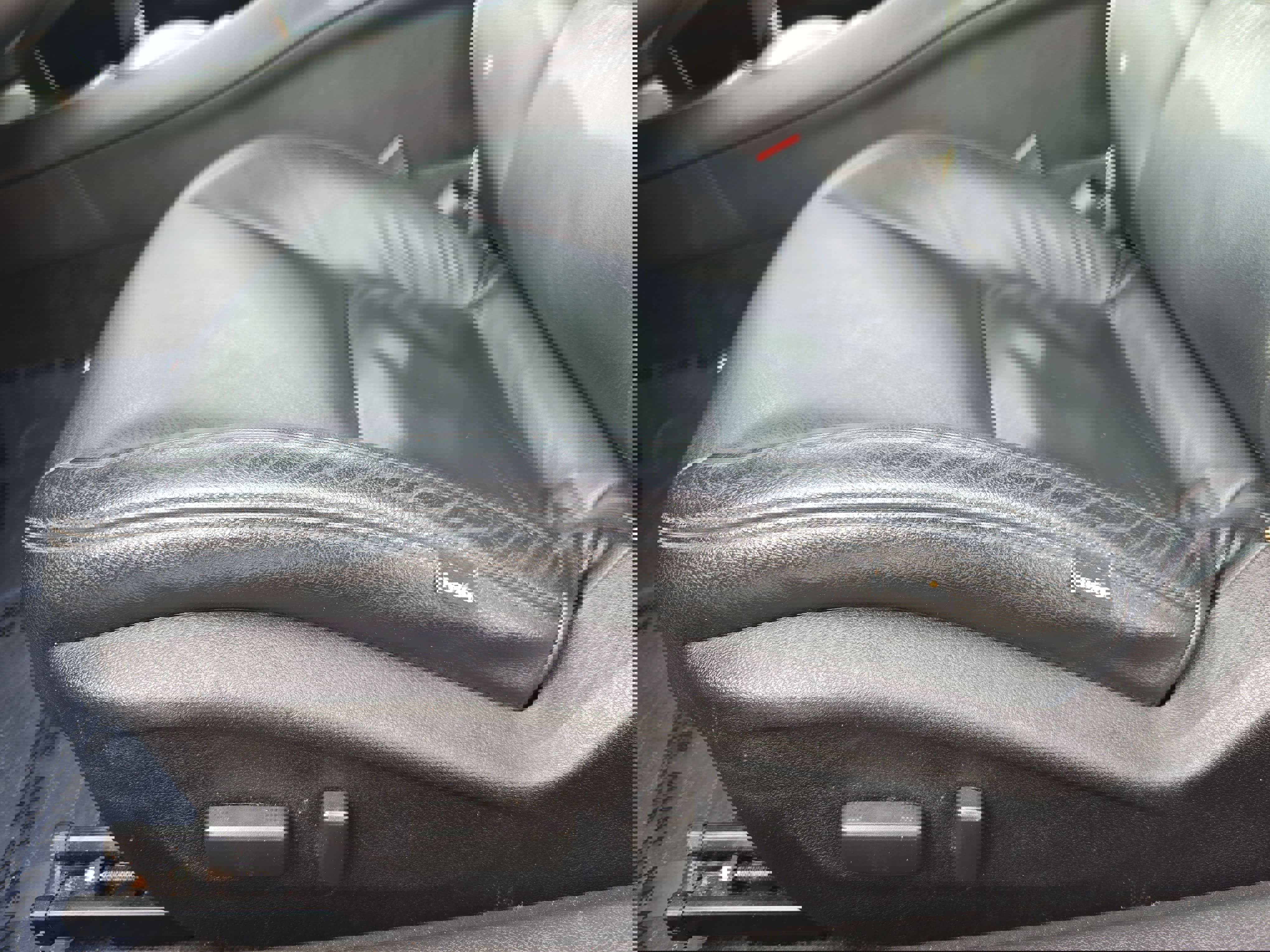 Used 2014 Chevrolet Camaro LT image 31