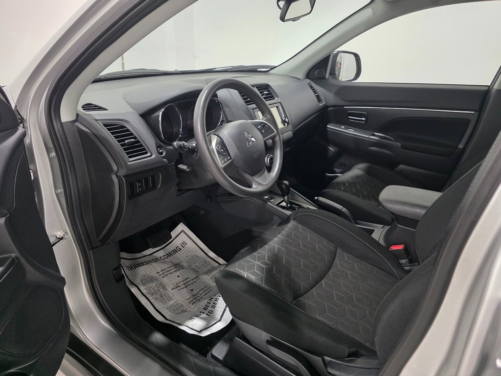 Used 2023 Mitsubishi Outlander Sport ES image 15