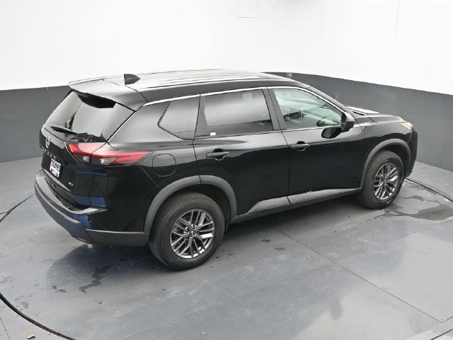 Used 2024 Nissan Rogue S AWD/4WD image 34