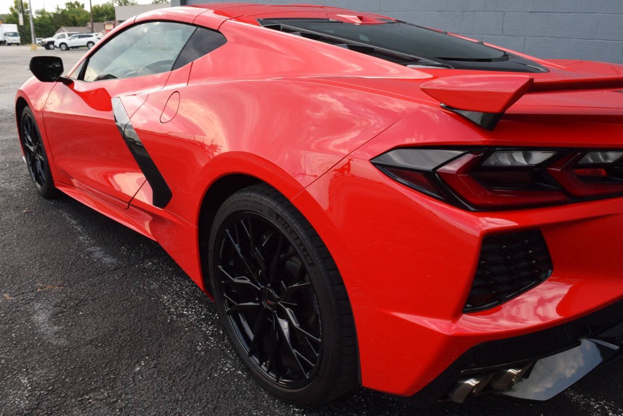 Used 2025 Chevrolet Corvette Stingray Coupe w/ Z51 Performance Package RWD image 10