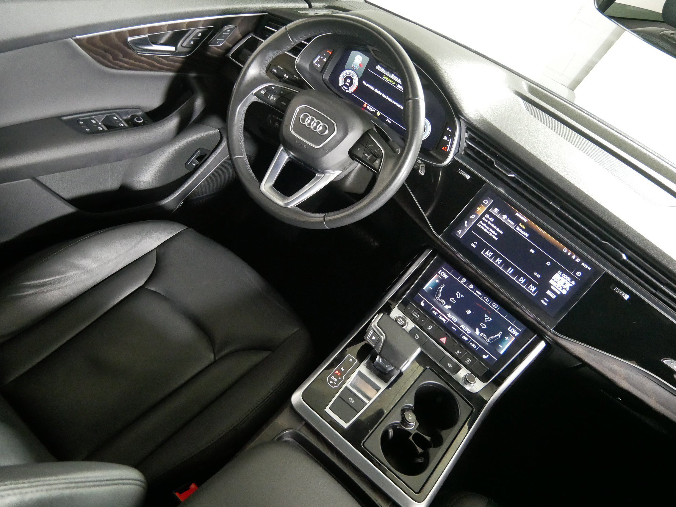 Used 2021 Audi Q7 2.0T Premium Plus w/ Premium Plus Package AWD/4WD image 9