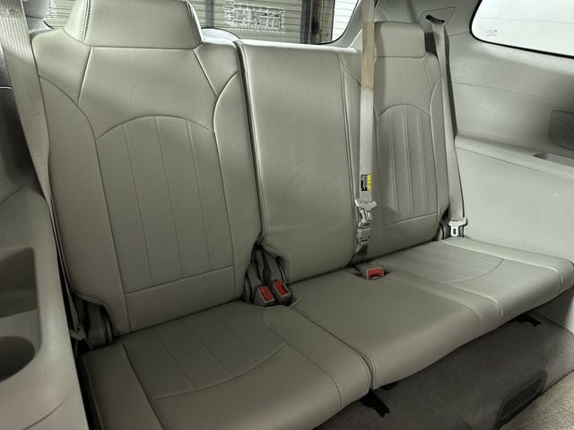 Used 2015 Buick Enclave Leather FWD image 28