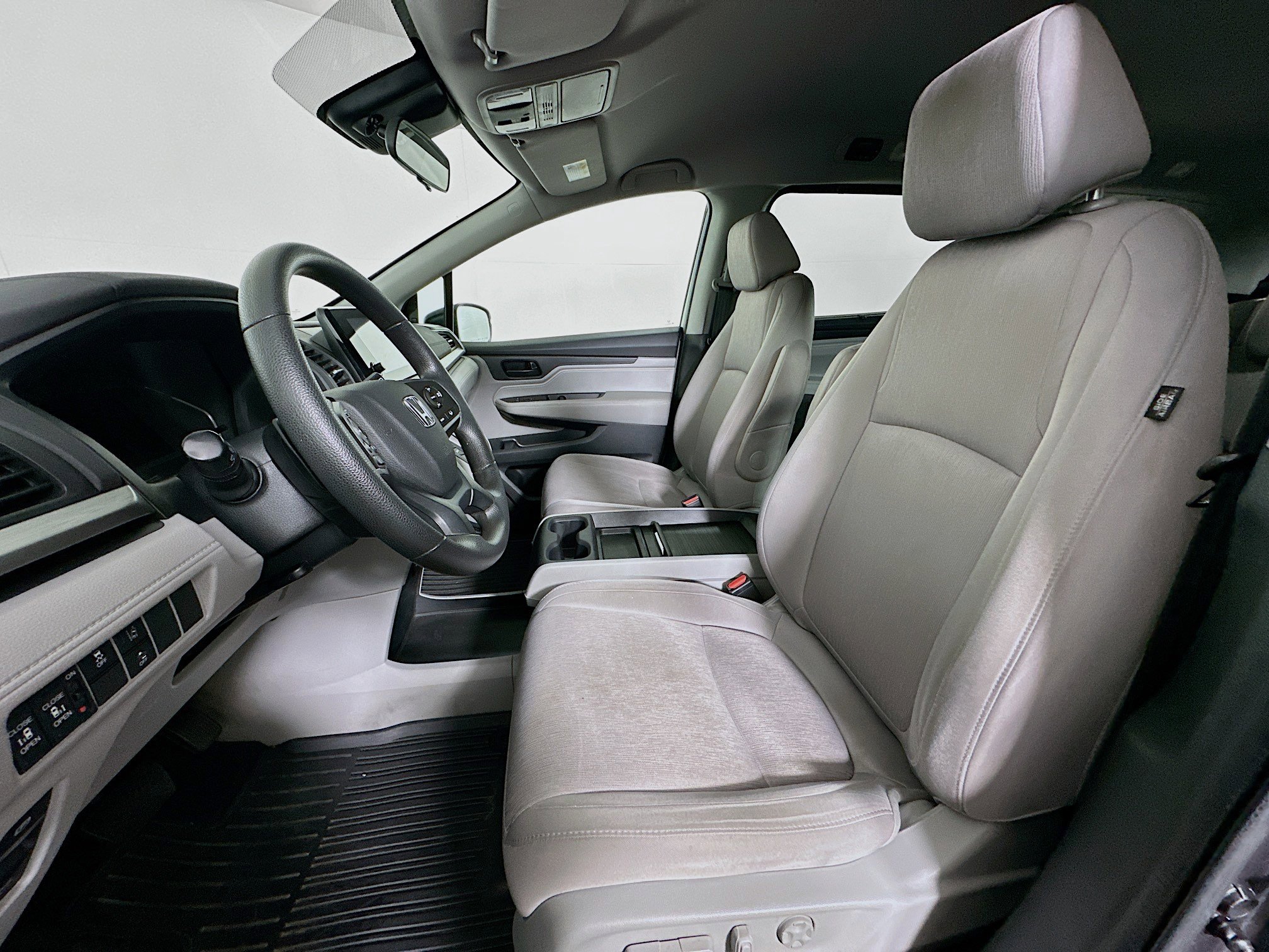 Used 2018 Honda Odyssey EX image 13