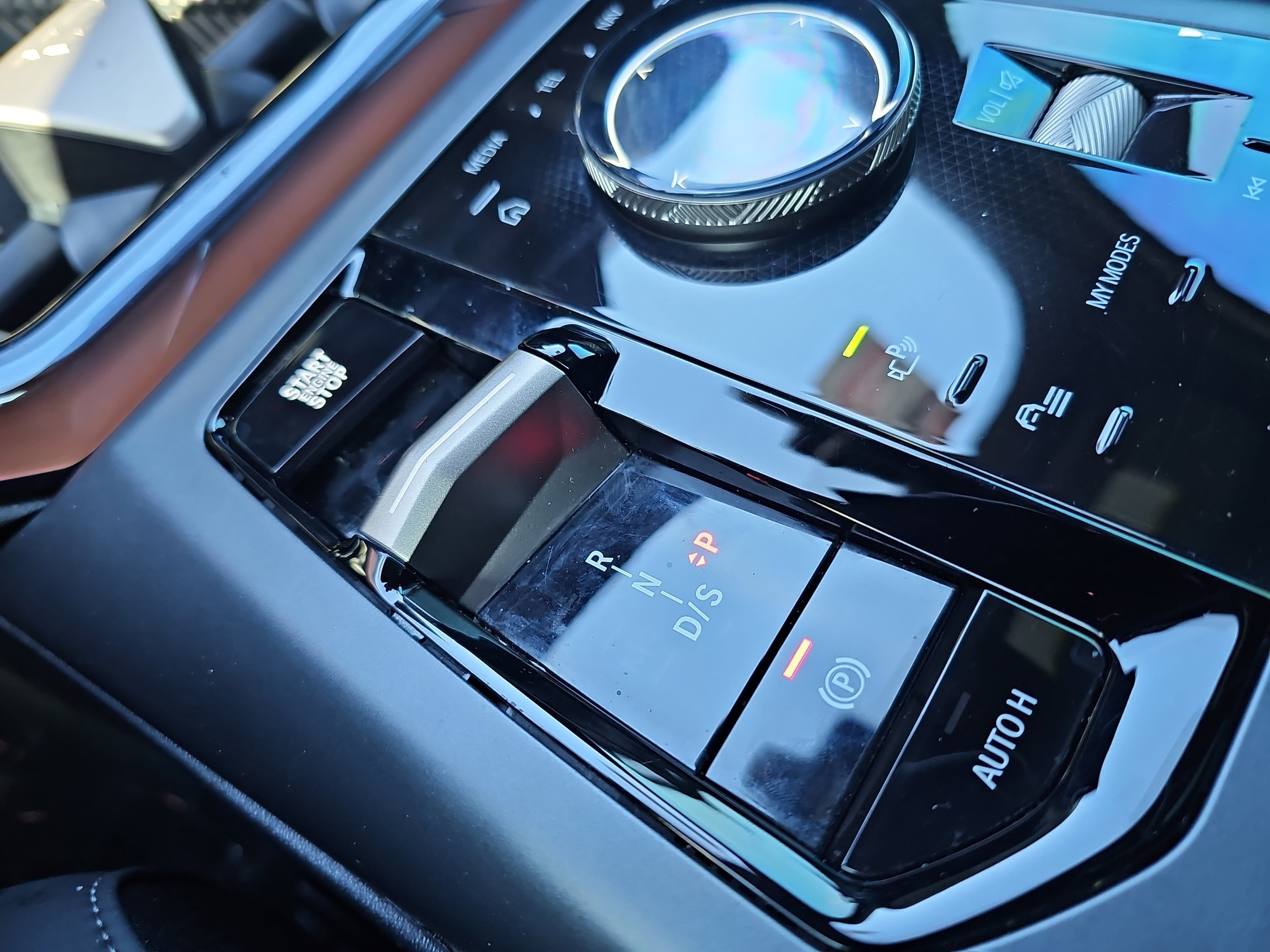 Certified 2025 BMW X3 xDrive30i w/ Premium Package image 26