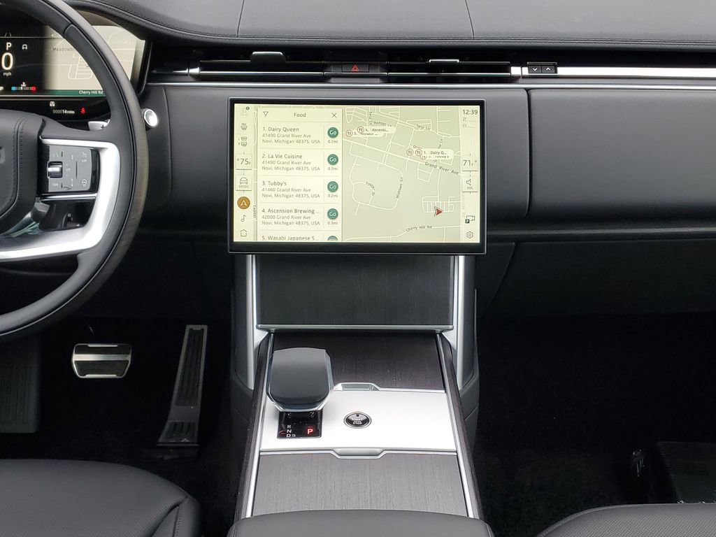 New 2026 Land Rover Range Rover Long Wheelbase SE image 26