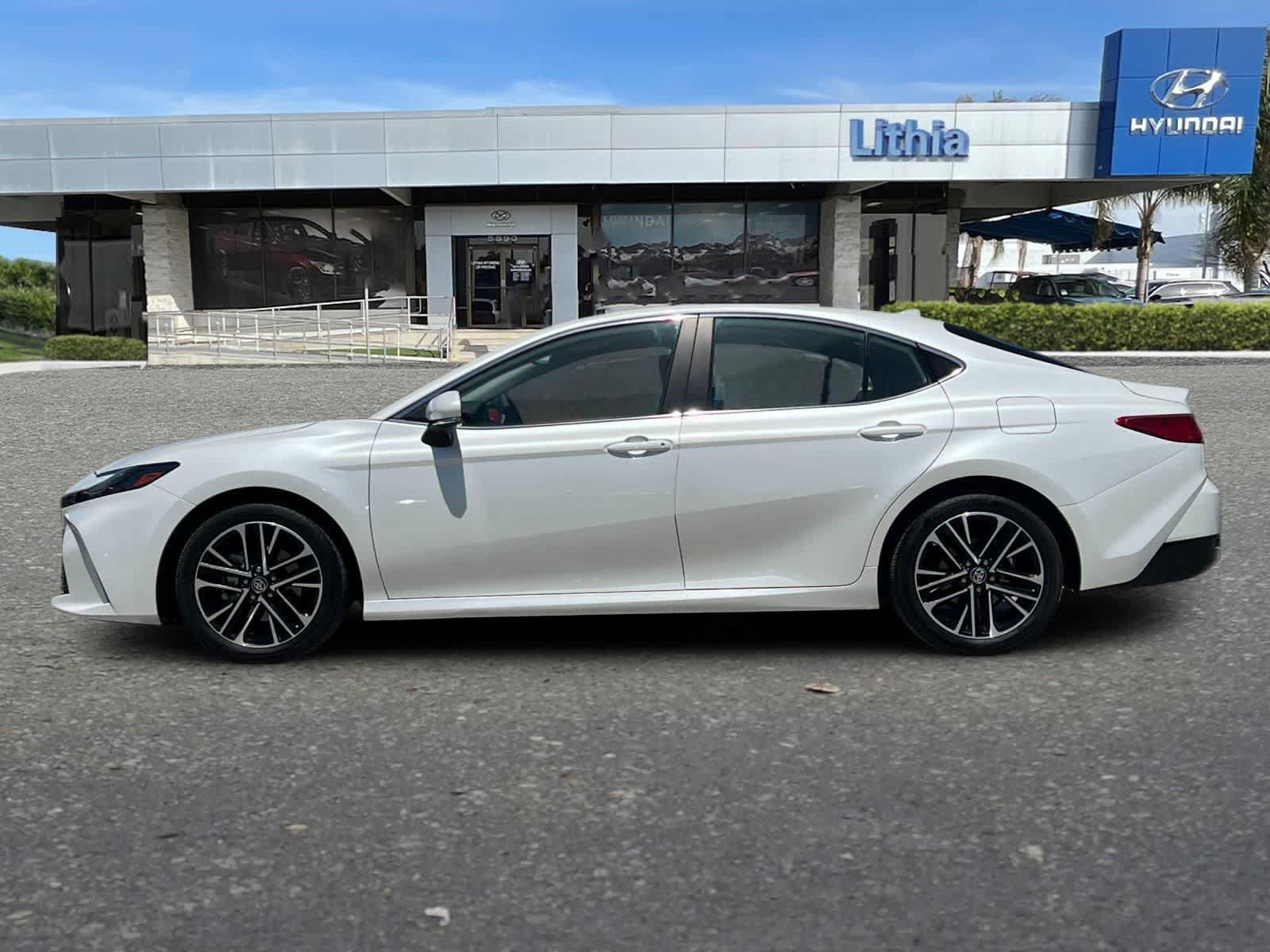 Used 2026 Toyota Camry XLE FWD image 6