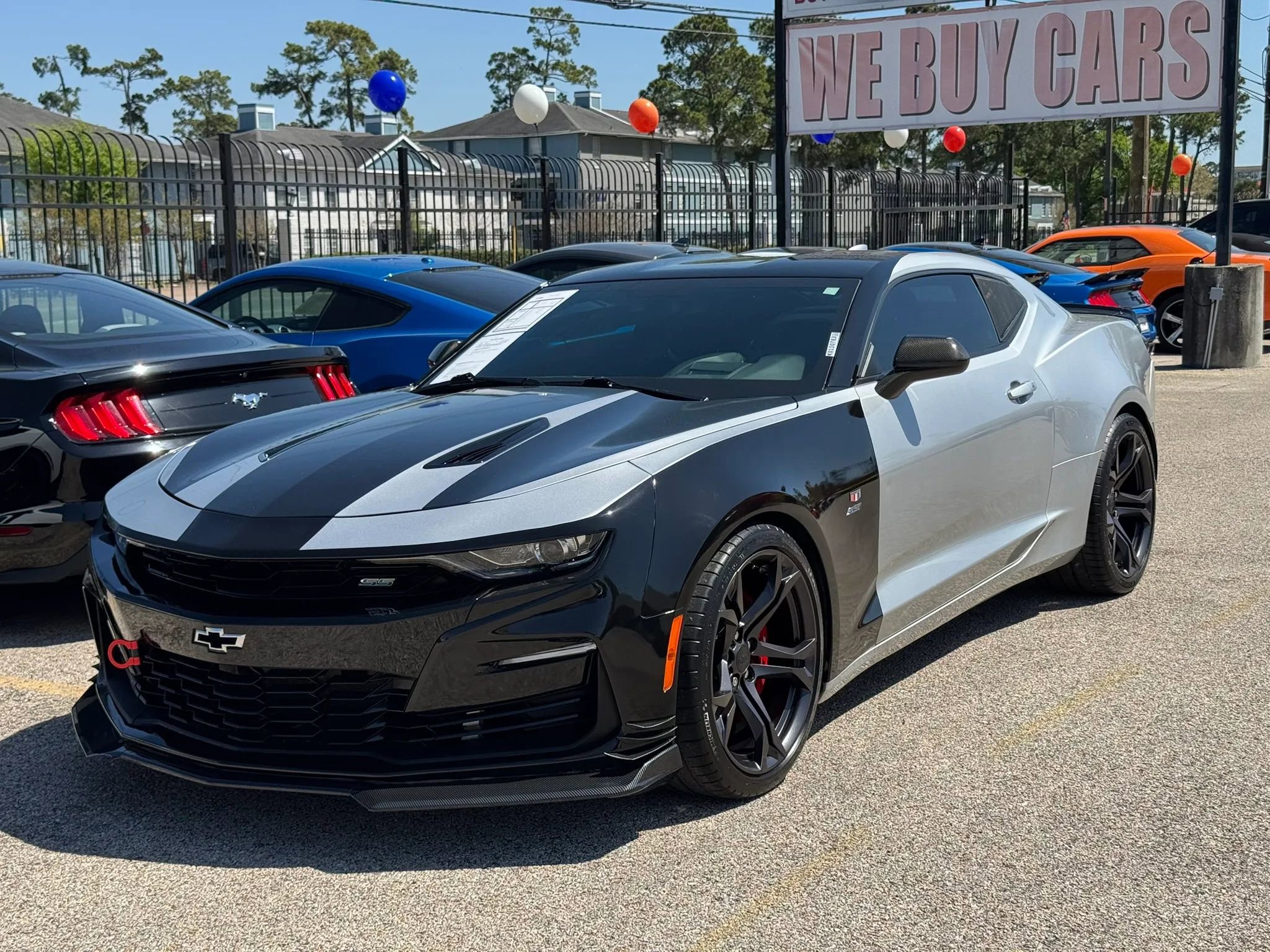 Used 2019 Chevrolet Camaro SS RWD image 6