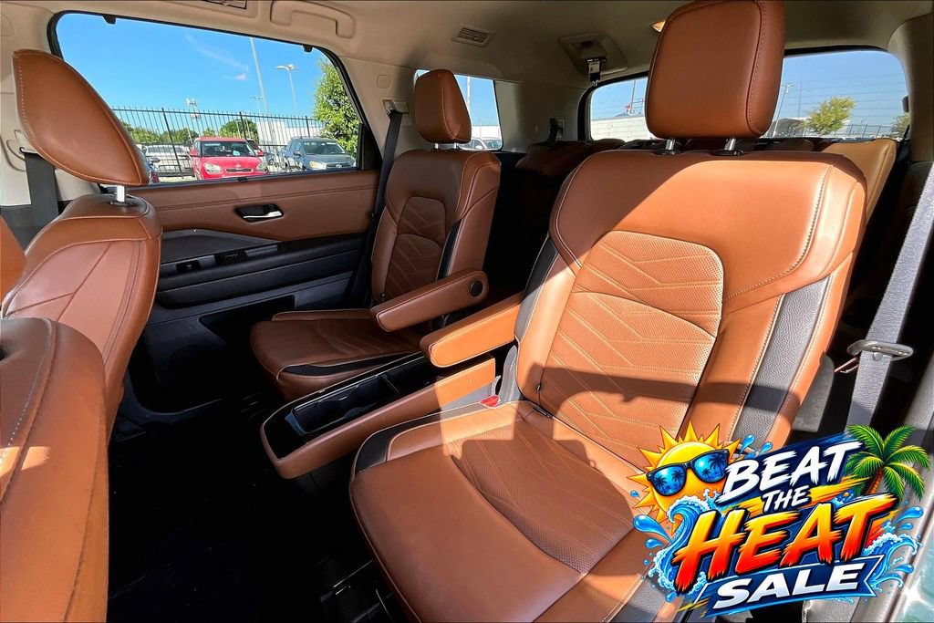 Used 2023 Nissan Pathfinder Platinum FWD image 31