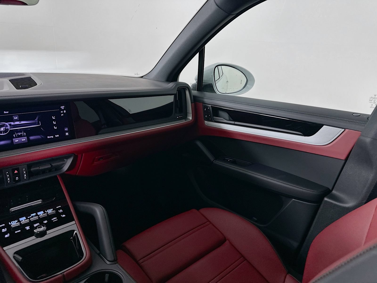 New 2026 Porsche Cayenne AWD/4WD image 23