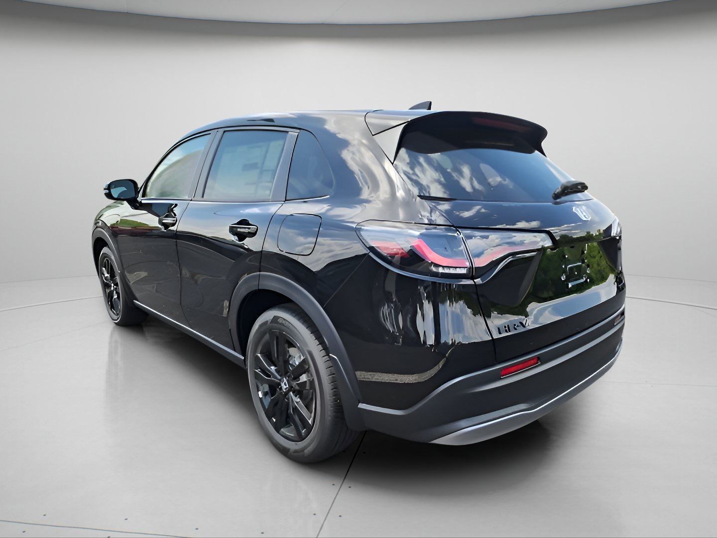 New 2027 Honda HR-V Sport image 4