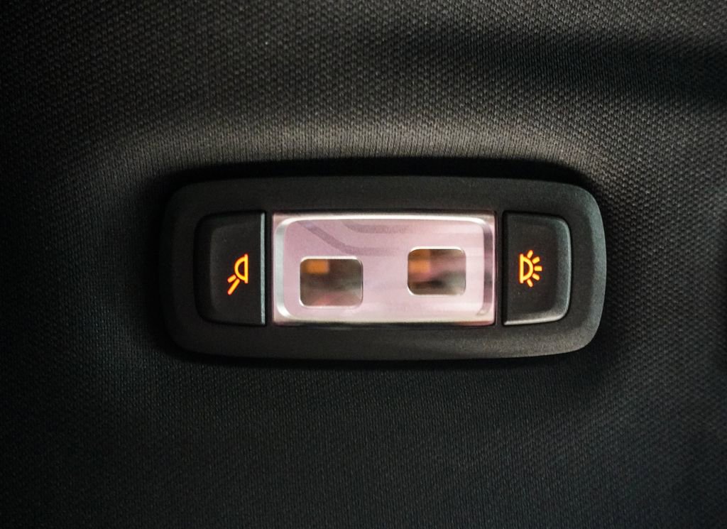 Used 2023 BMW X4 xDrive30i w/ M Sport Package image 12