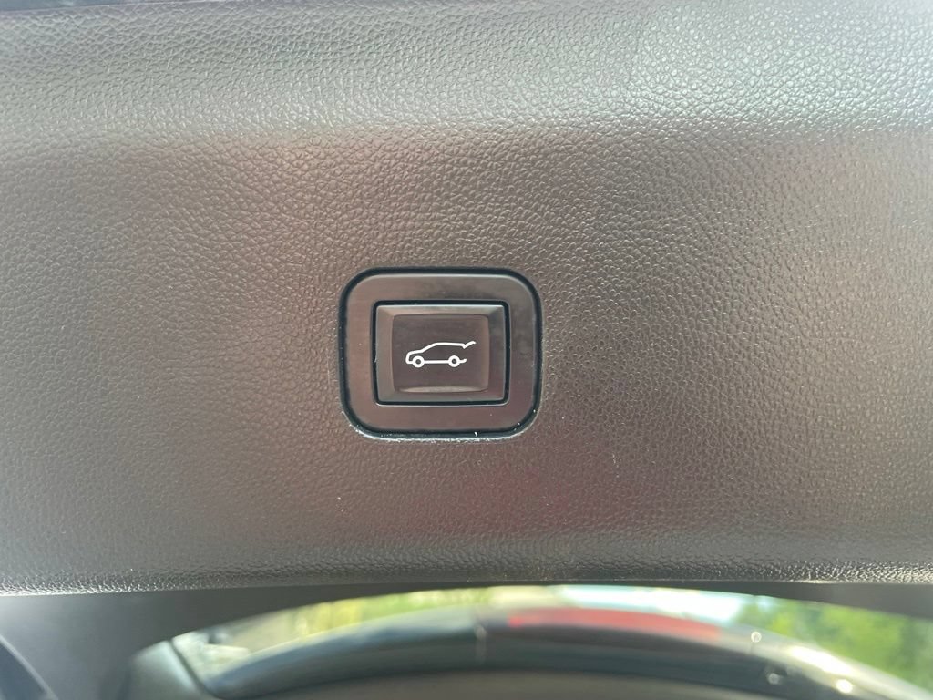 Used 2019 Buick Enclave Premium AWD/4WD image 36