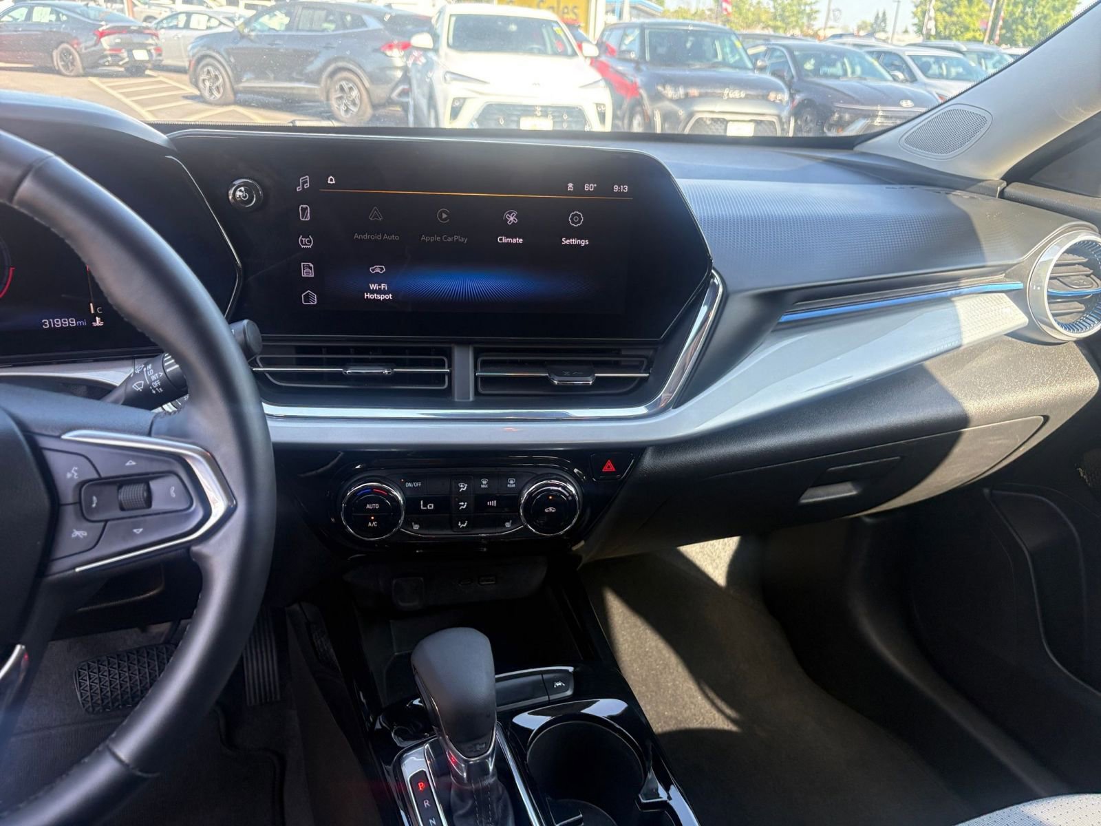 Used 2025 Chevrolet Trax LT w/ LT Convenience Package FWD image 17
