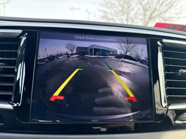 Used 2018 Chrysler Pacifica Touring-L w/ Premium Audio Group image 35