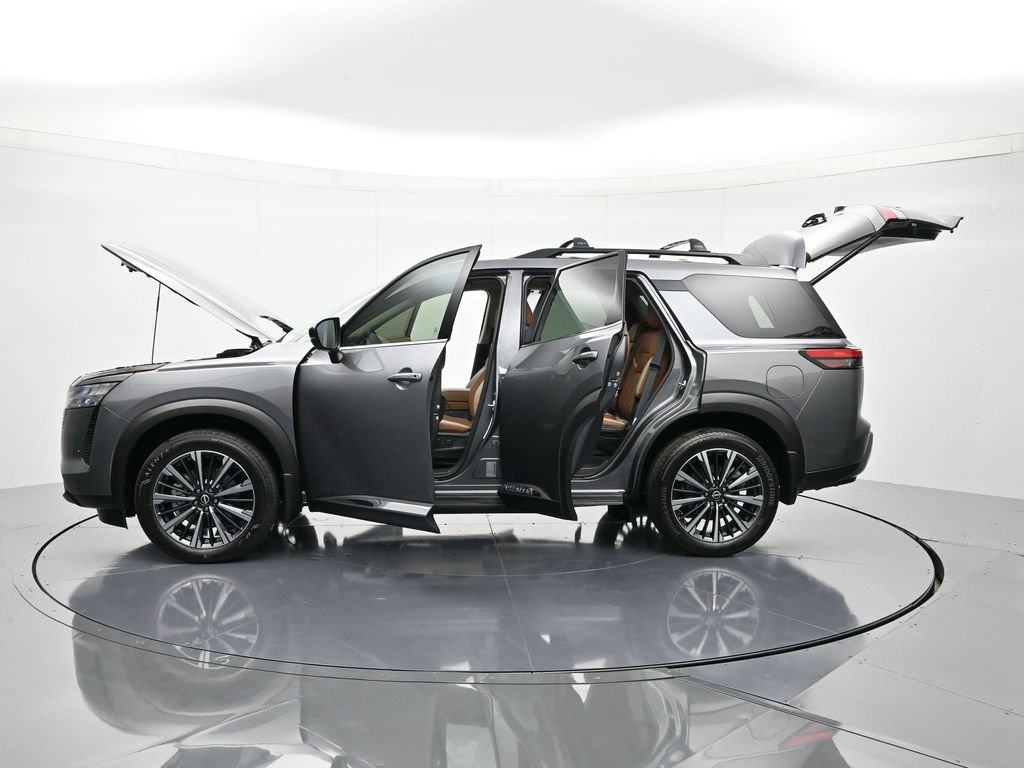 New 2026 Nissan Pathfinder Platinum w/ Cargo Package AWD/4WD image 51